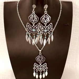 $10 SALE! Silver Black Turquoise Dangle Necklace and Earring Set